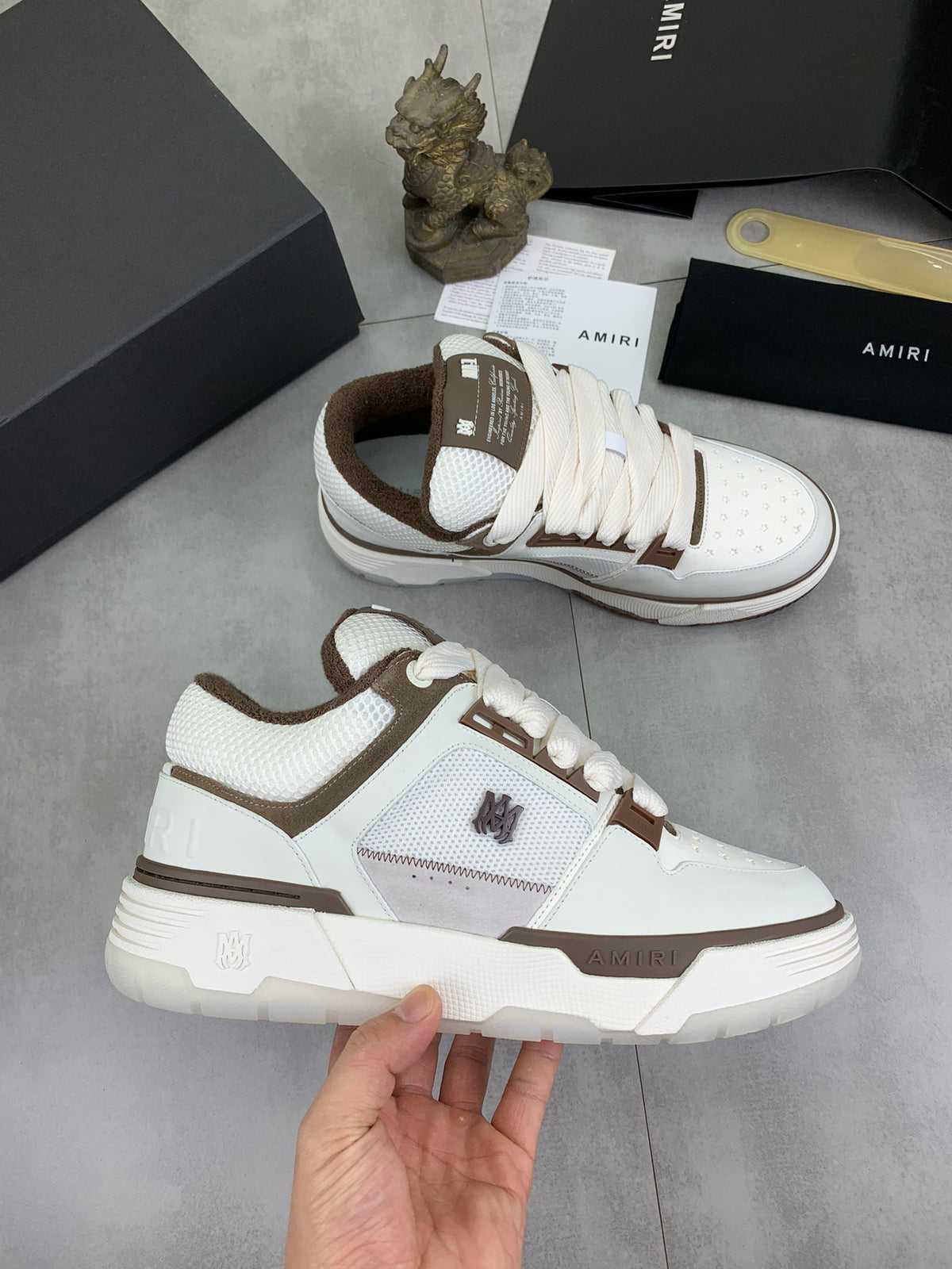 AMIRI Court Low Sneaker – Off-White