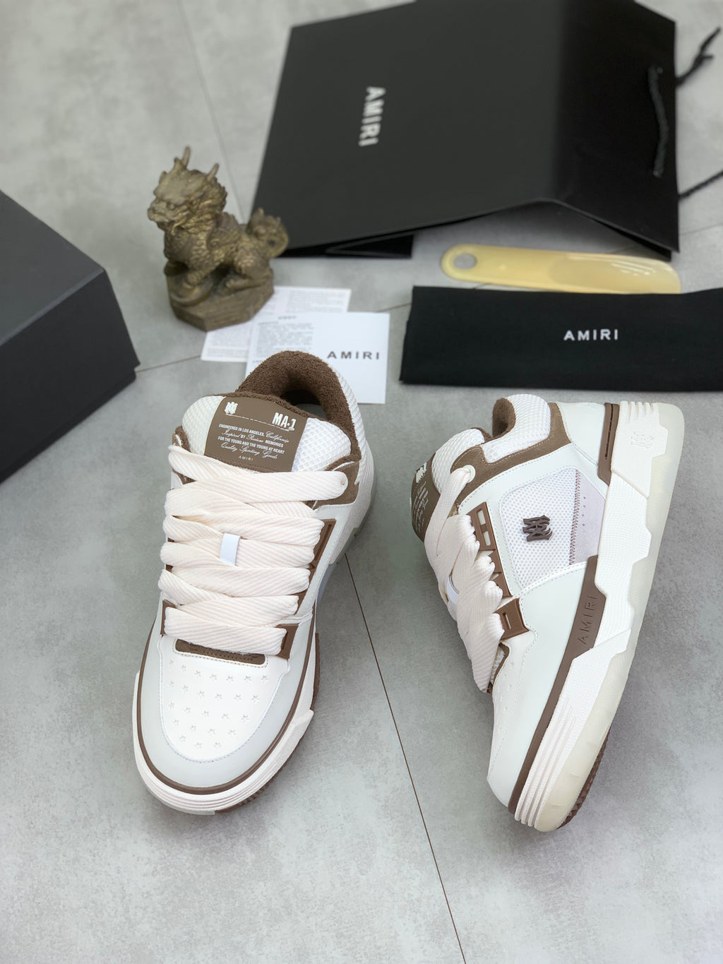 AMIRI Court Low Sneaker – Off-White