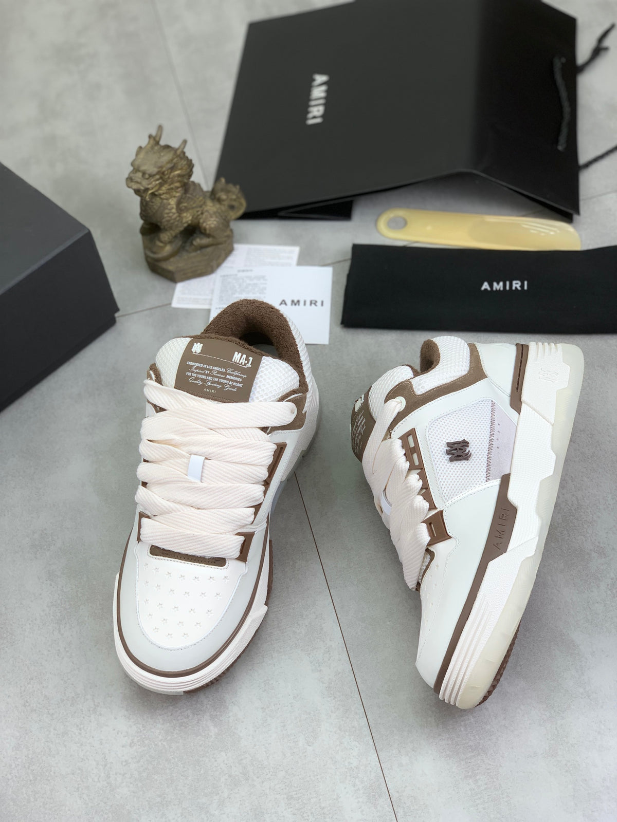 AMIRI Court Low Sneaker – Off-White