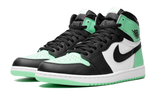 Air Jordan 1 Retro High OG 'Green Glow' Sneaker – DZ5485-130